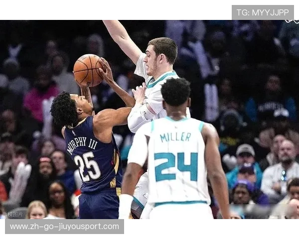 布兰登·米勒后撤步三分准绝杀，黄蜂22分逆转鹈鹕夺七连胜