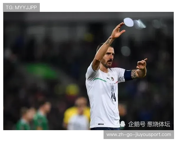 曼奇尼因防守动作过大领到红牌,将无缘下轮罗马争四关键战 曼奇尼因防守动作过大领到红牌,将无缘下轮罗马争四关键战